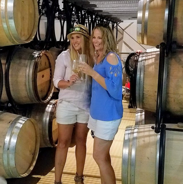 Explore Wines Tour-卡马里奥必去景点