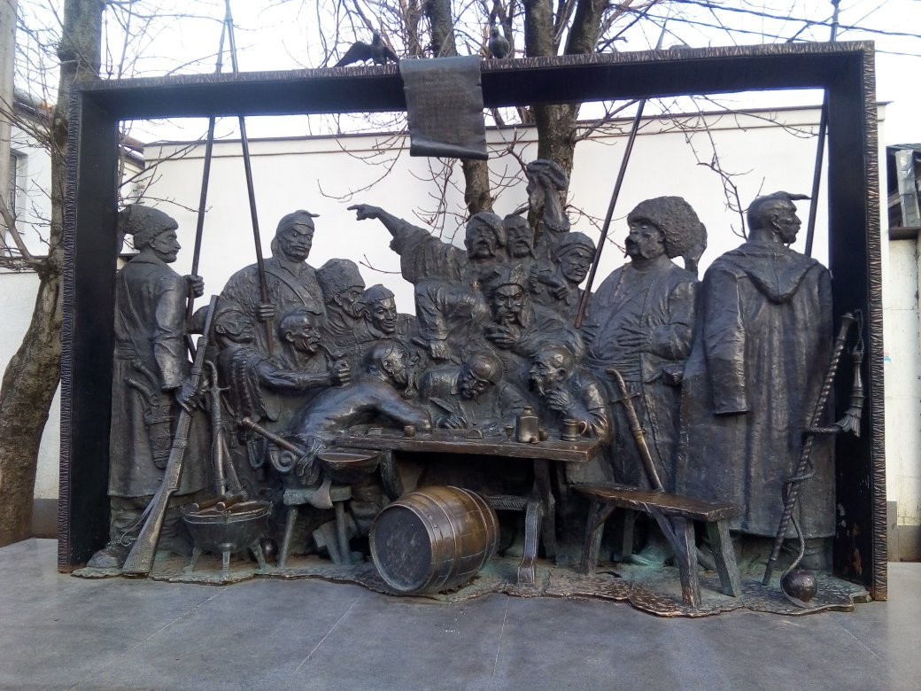 Monument Cossacks writing a letter to the Turkish Sultan景点图片
