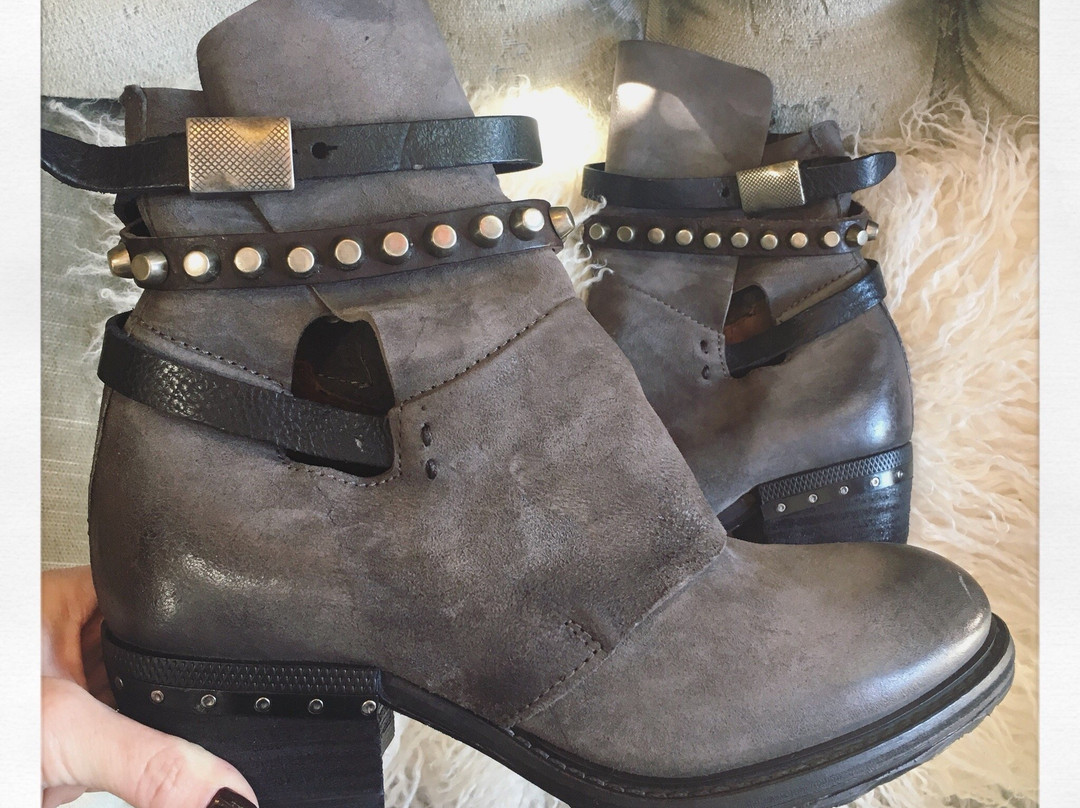 Pumps-麦金尼必去景点