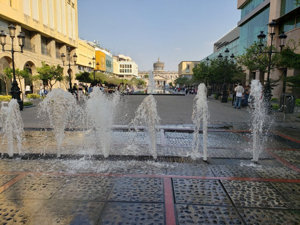 Plaza Tapatia景点图片