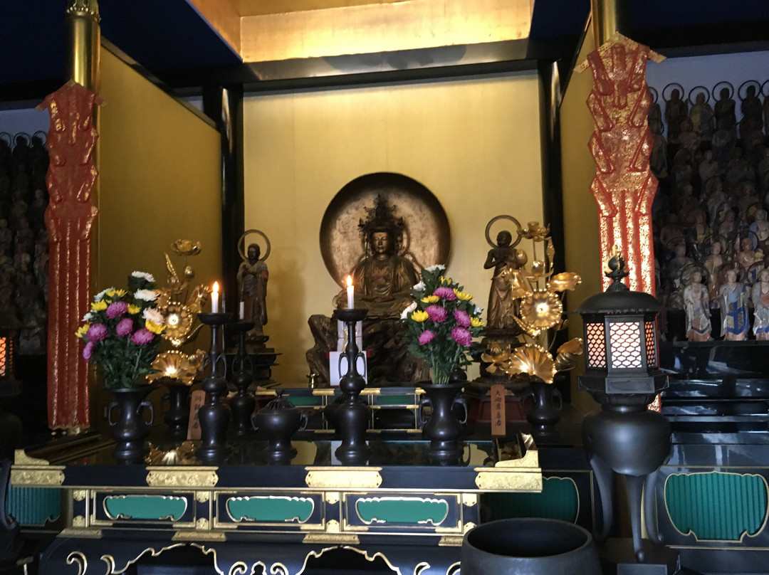 Nakayama-dera Temple Gohyakurakando-宝冢市必去景点