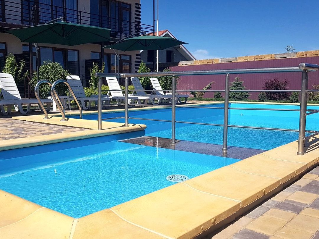 Guest House Pozitiff