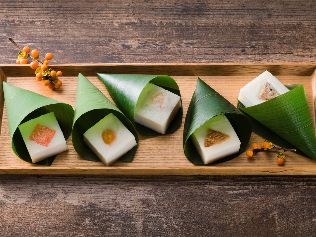 Sushikama Hompo Kawachiya (Kamaboko/Fishcake)-鱼津市必去景点