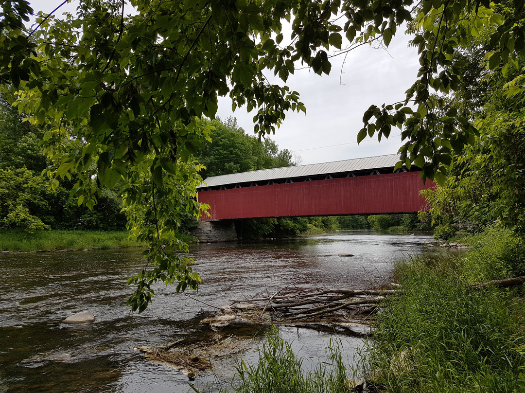 Pont couvert des Rivières-Notre-Dame-de-Stanbridge必去景点