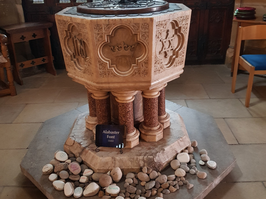 St Helens Church景点图片