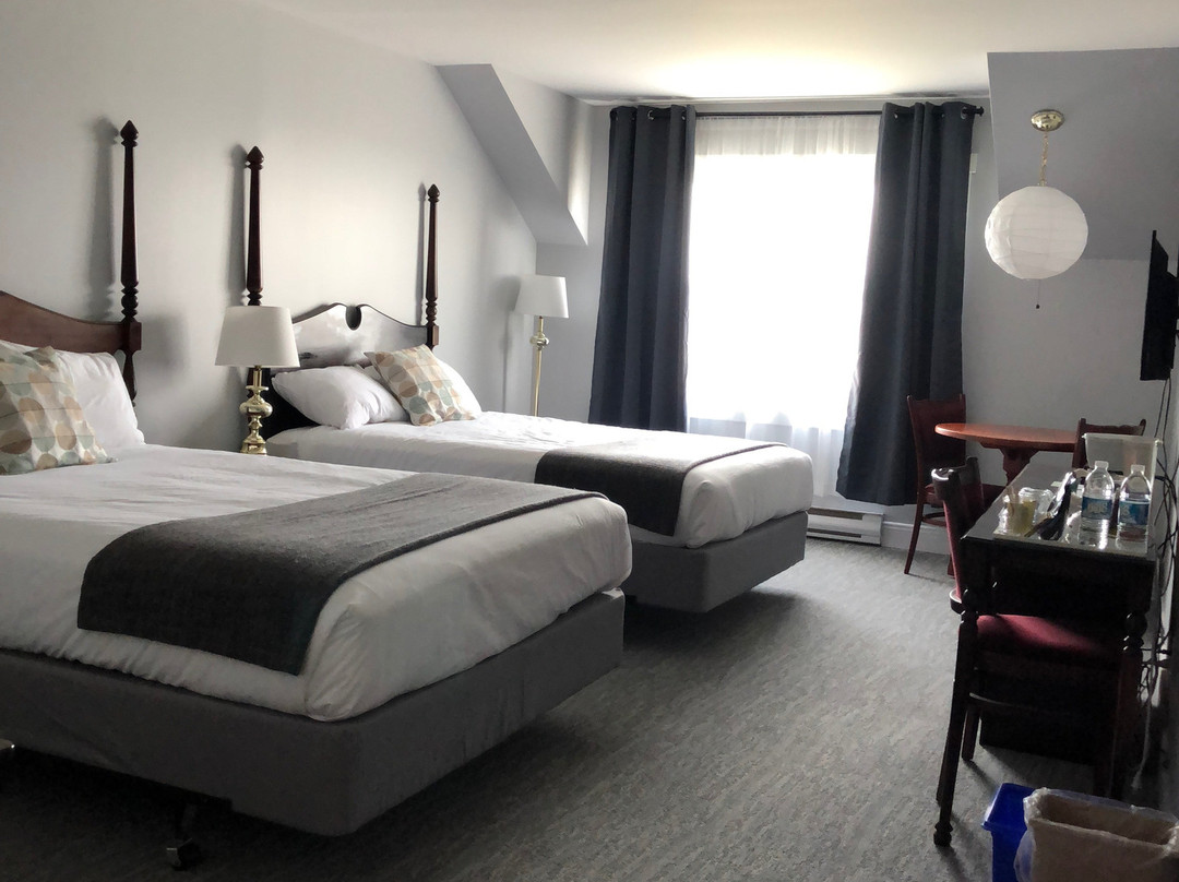 The Clairestone Inn主图