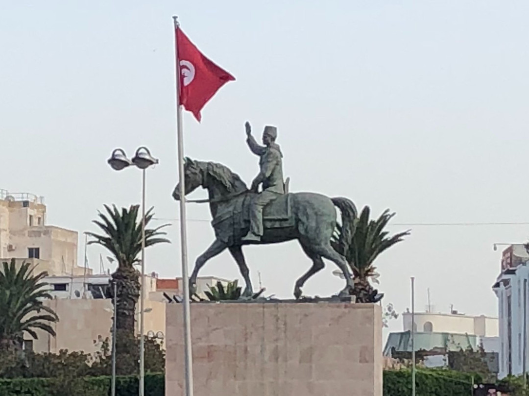 Equestrian Statue of Habib Bourguiba-苏塞必去景点