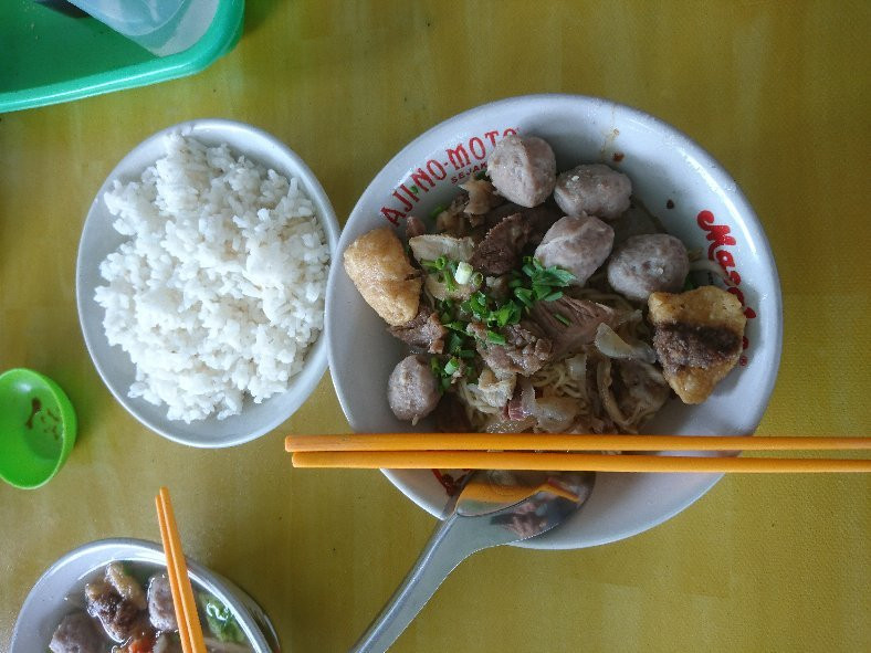 山口洋餐馆和美食-Bakso Sapi 22