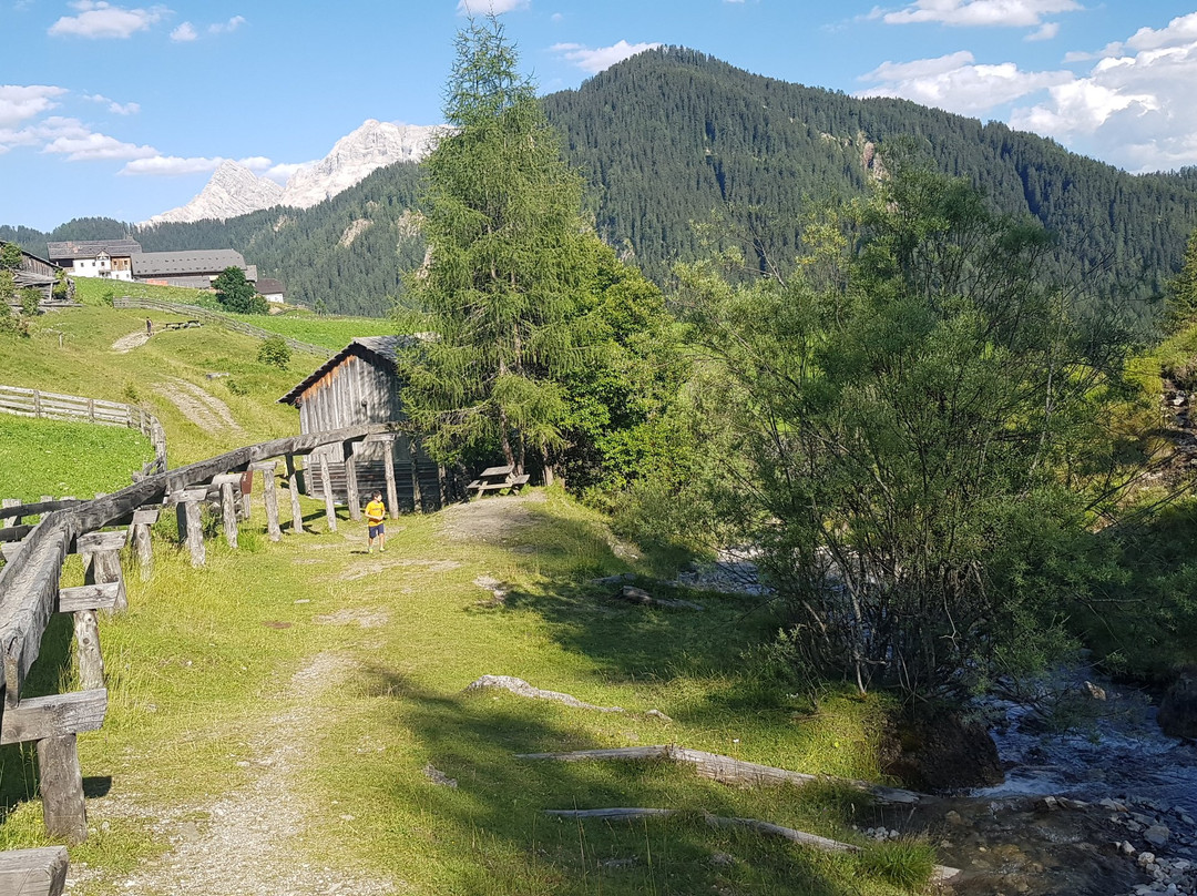 Valle Dei Molini景点图片
