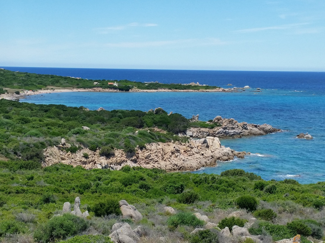 Torre Vignola e Chiesetta di San Silverio-Aglientu必去景点