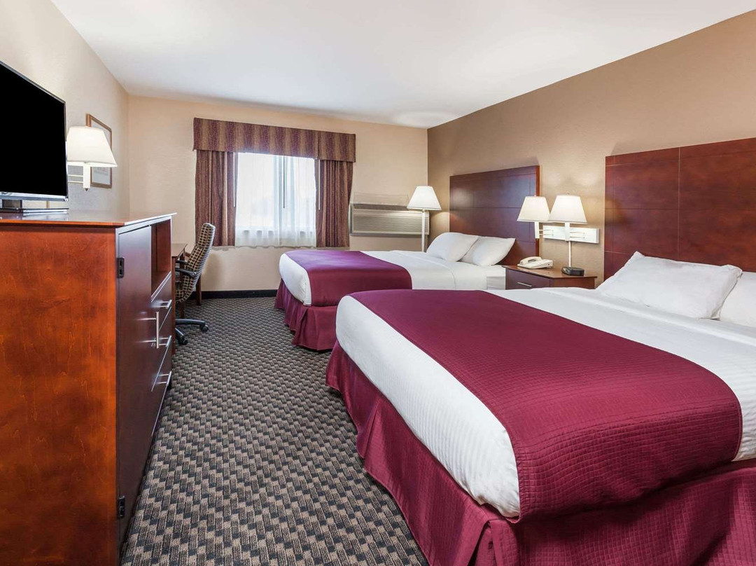 Days Inn By Wyndham Imlay City主图