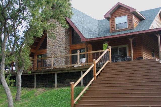 Three Falls Cove Country Inn主图