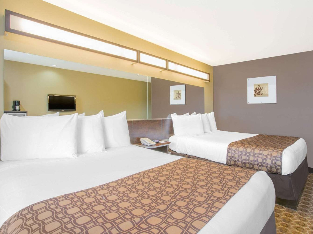 SureStay Plus Hotel by Best Western Buckhannon主图