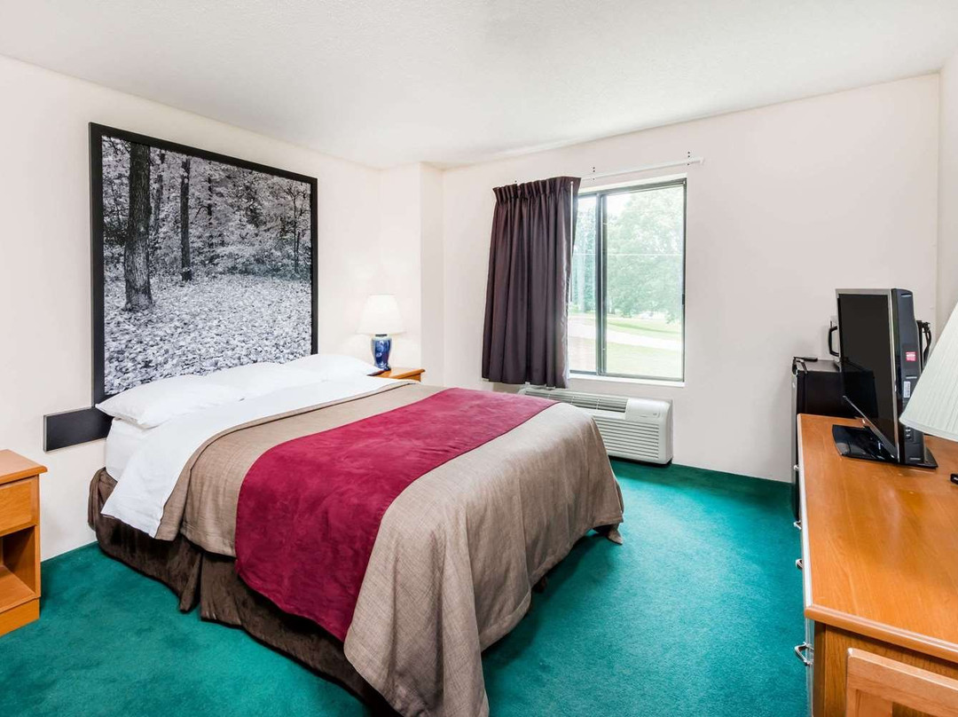 Super 8 by Wyndham Hannibal主图