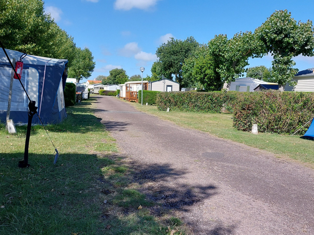Camping Les Fosses Rouges