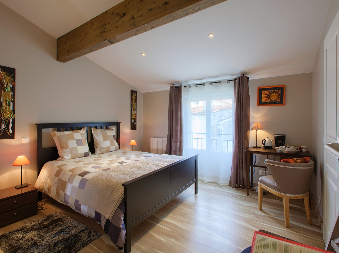 Chambres d'Hôtes Le Théâtre主图