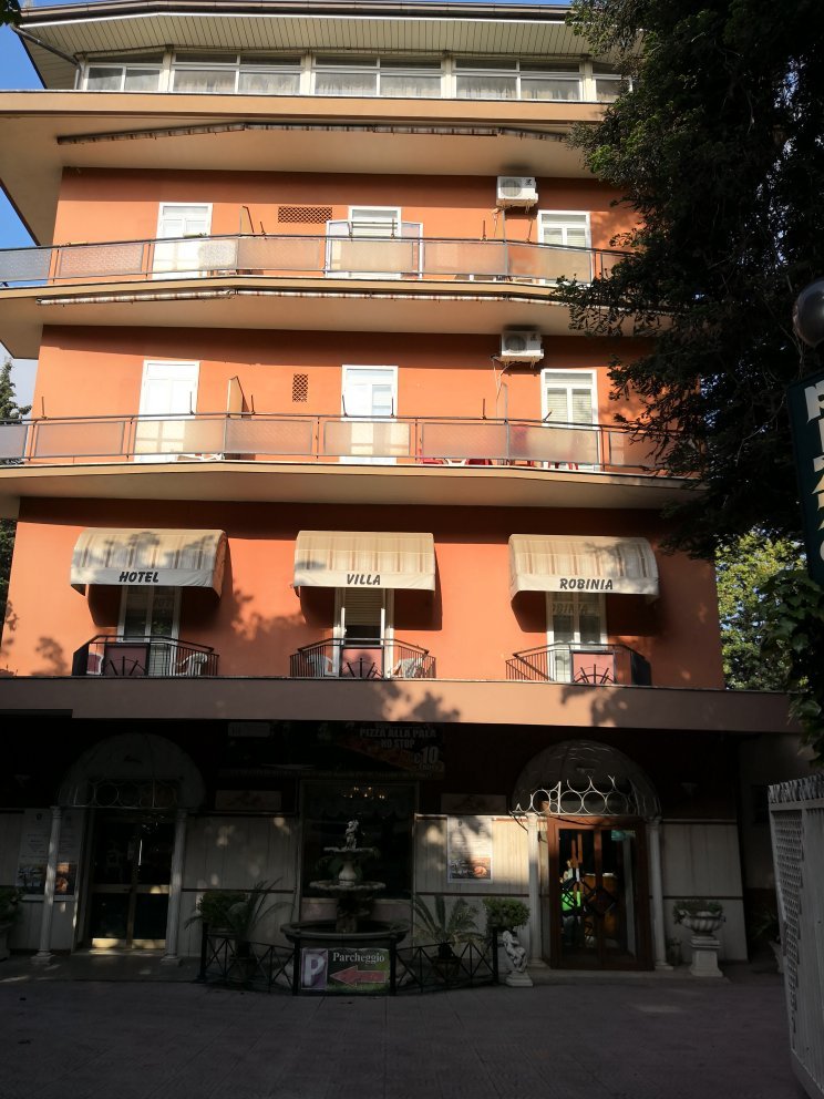 Villa Robinia-官方