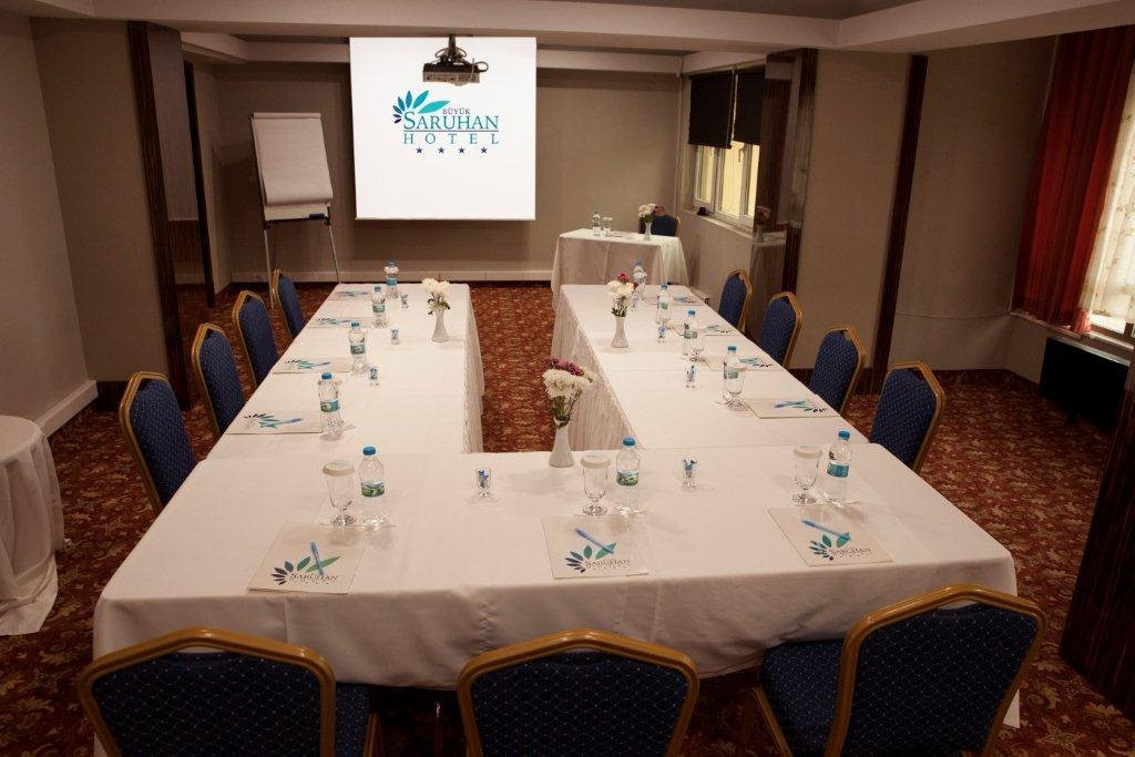 Buyuk Saruhan Hotel主图