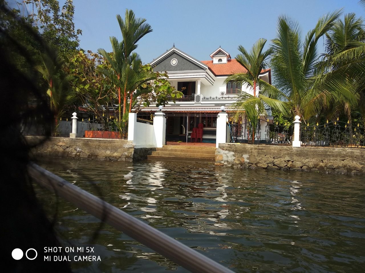Manjaly Backwaters Resort-官方