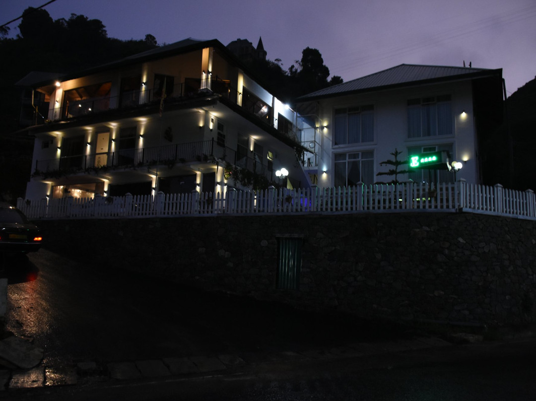 米迪基酒店主图