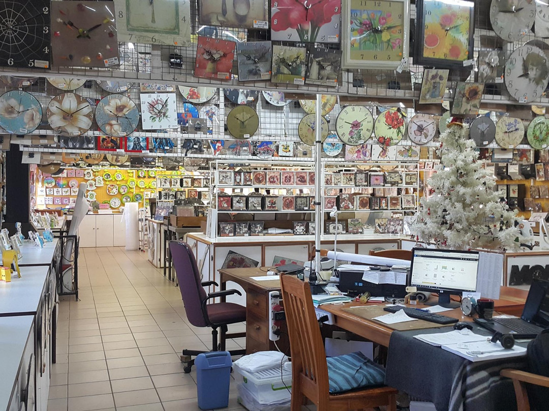 Tonteldoos旅游景点-The Clock Shop