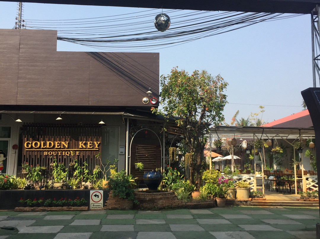 Golden Key Boutique主图