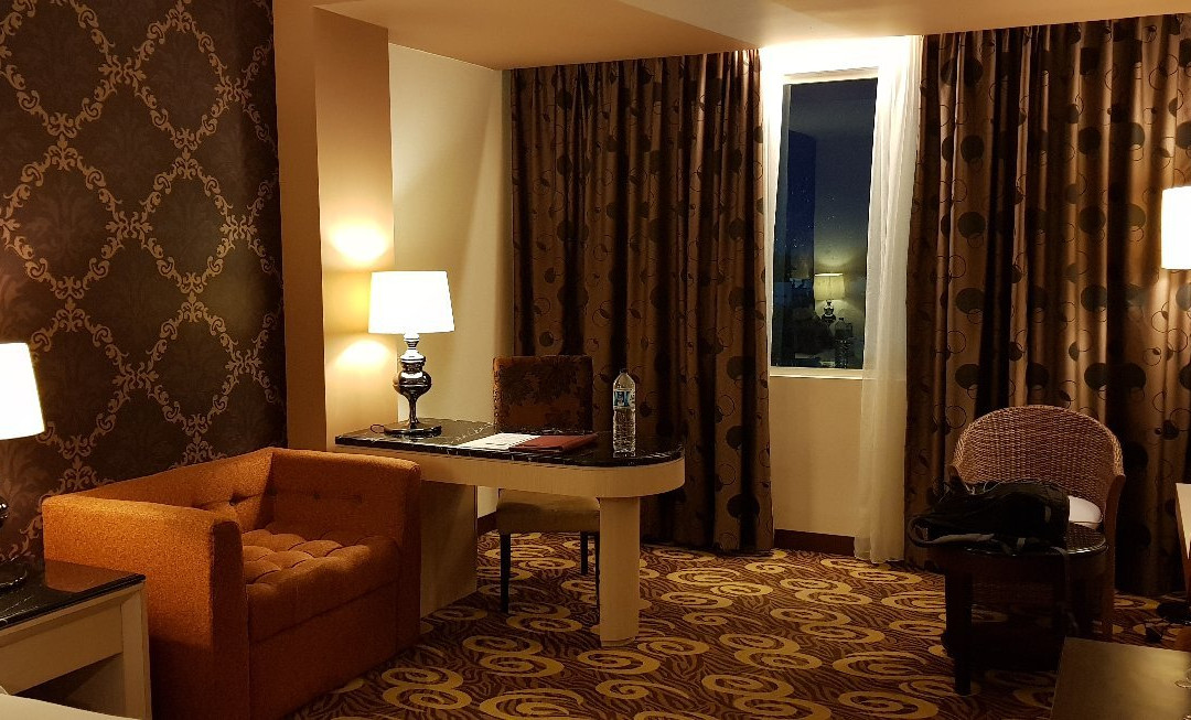 皇家滚石酒店主图