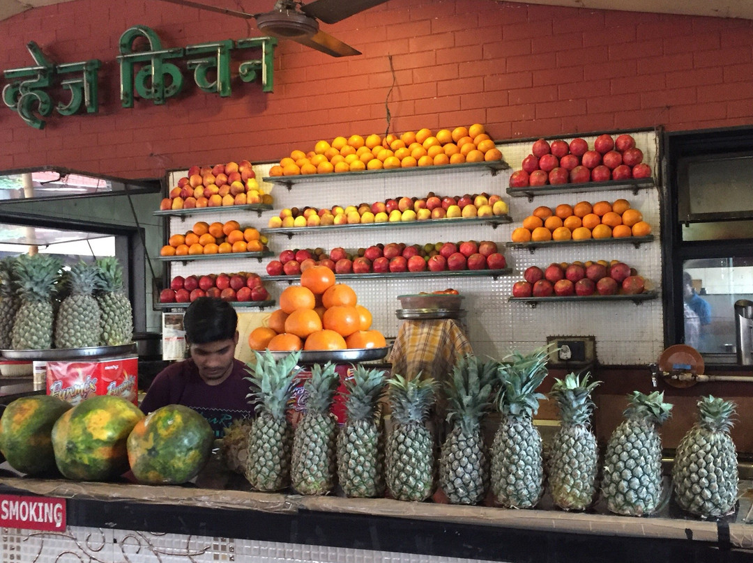 Hotel Amruta Garden主图