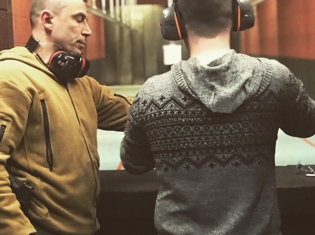 Poligoni Rogat Security-地拉那必去景点