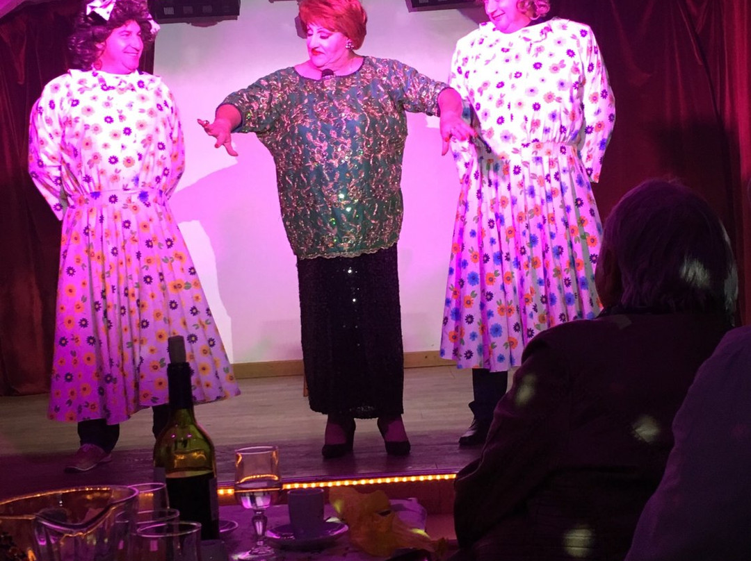 Cabaret La Belle Etoile景点图片