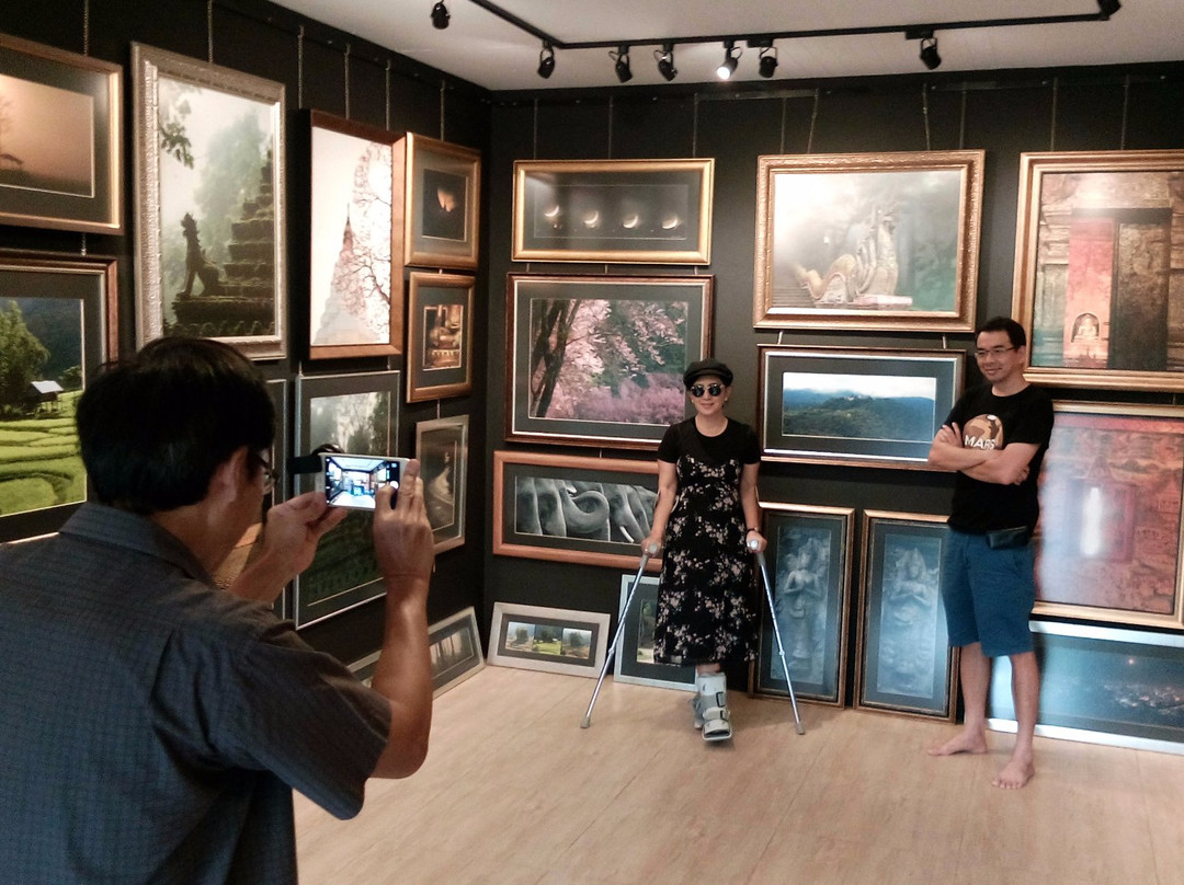 Aniwat Gallery @Chiang Mai-夜林必去景点