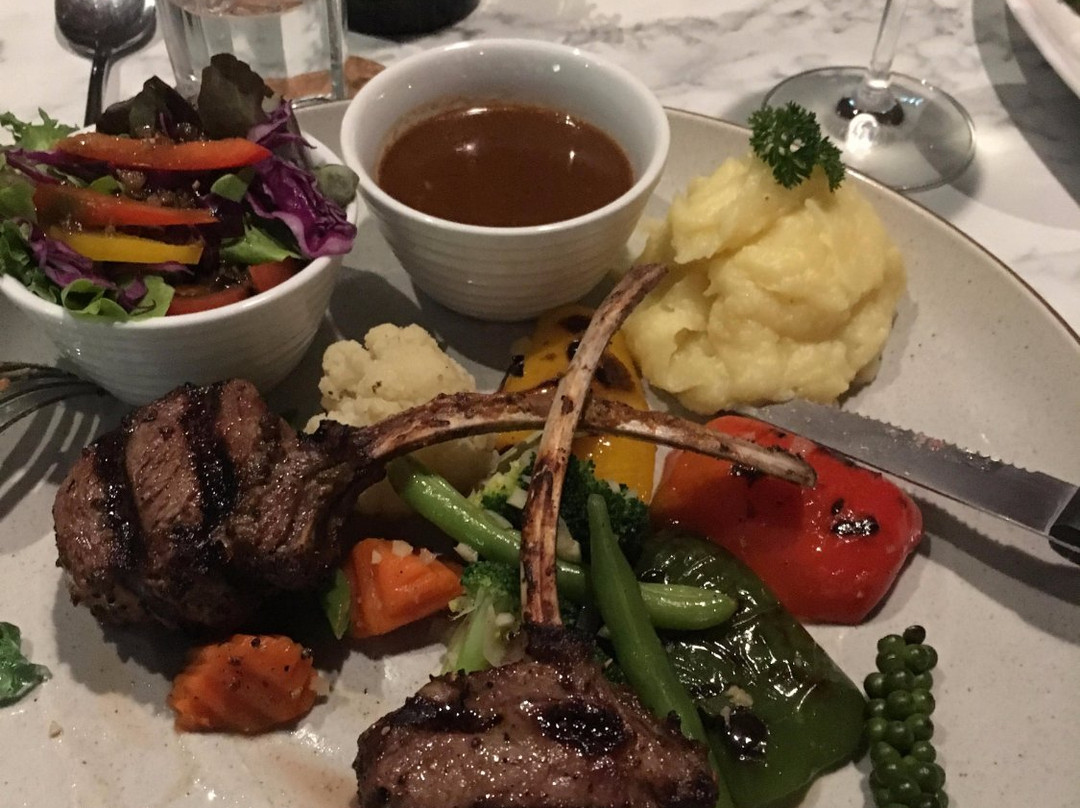 89 Upper cafe & Restaurant