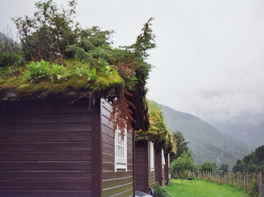 Stadheimfossen Camping & Hytter