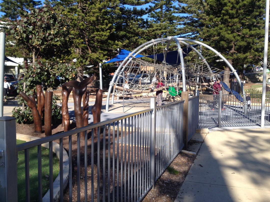 Collaroy Beach Playground景点图片