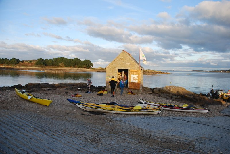 La Roche-Derrien Canoë Kayak-Plougrescant必去景点