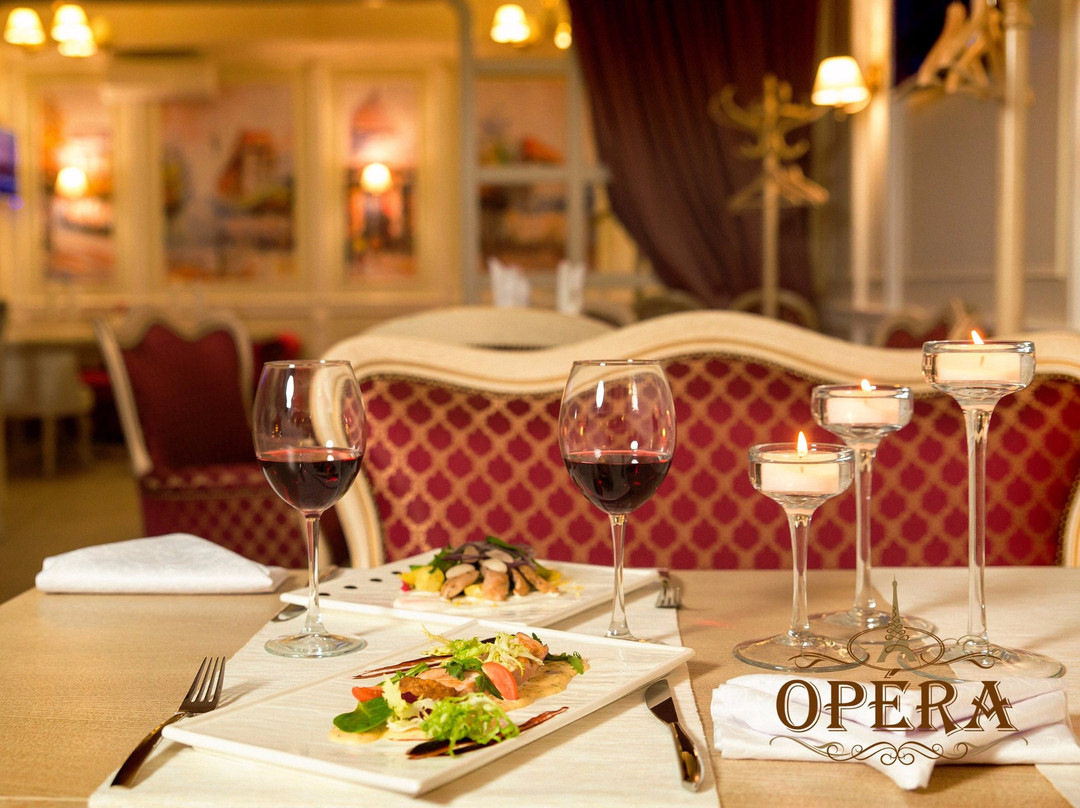Cafe Opera