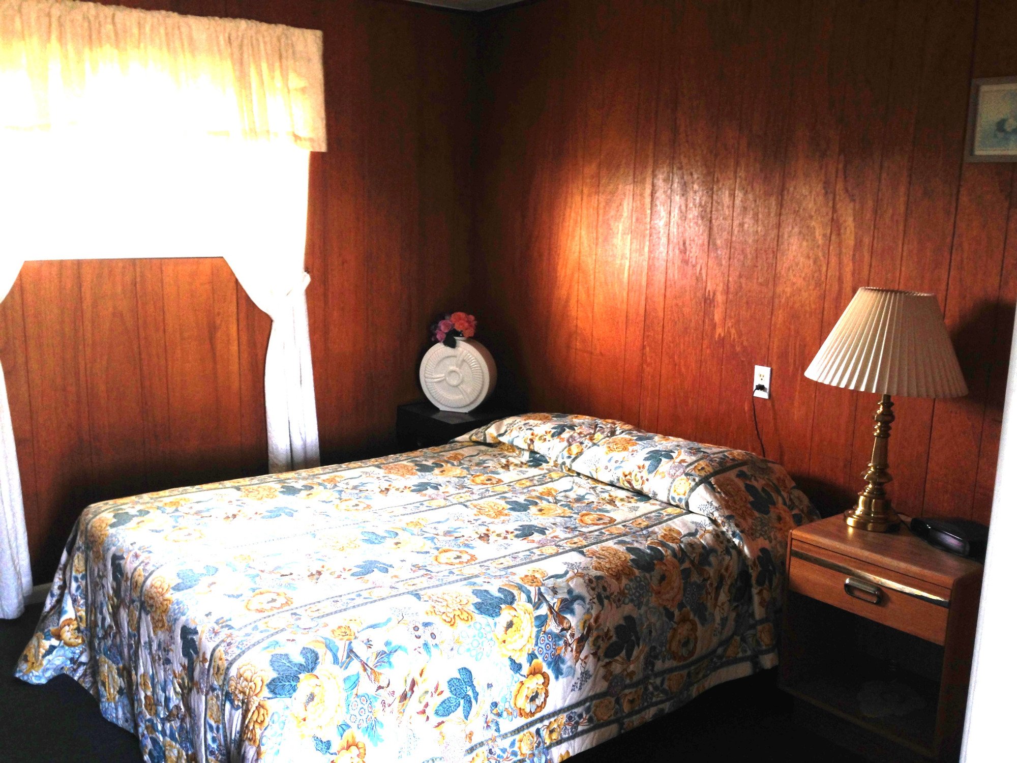 The Low Tide Motel-官方