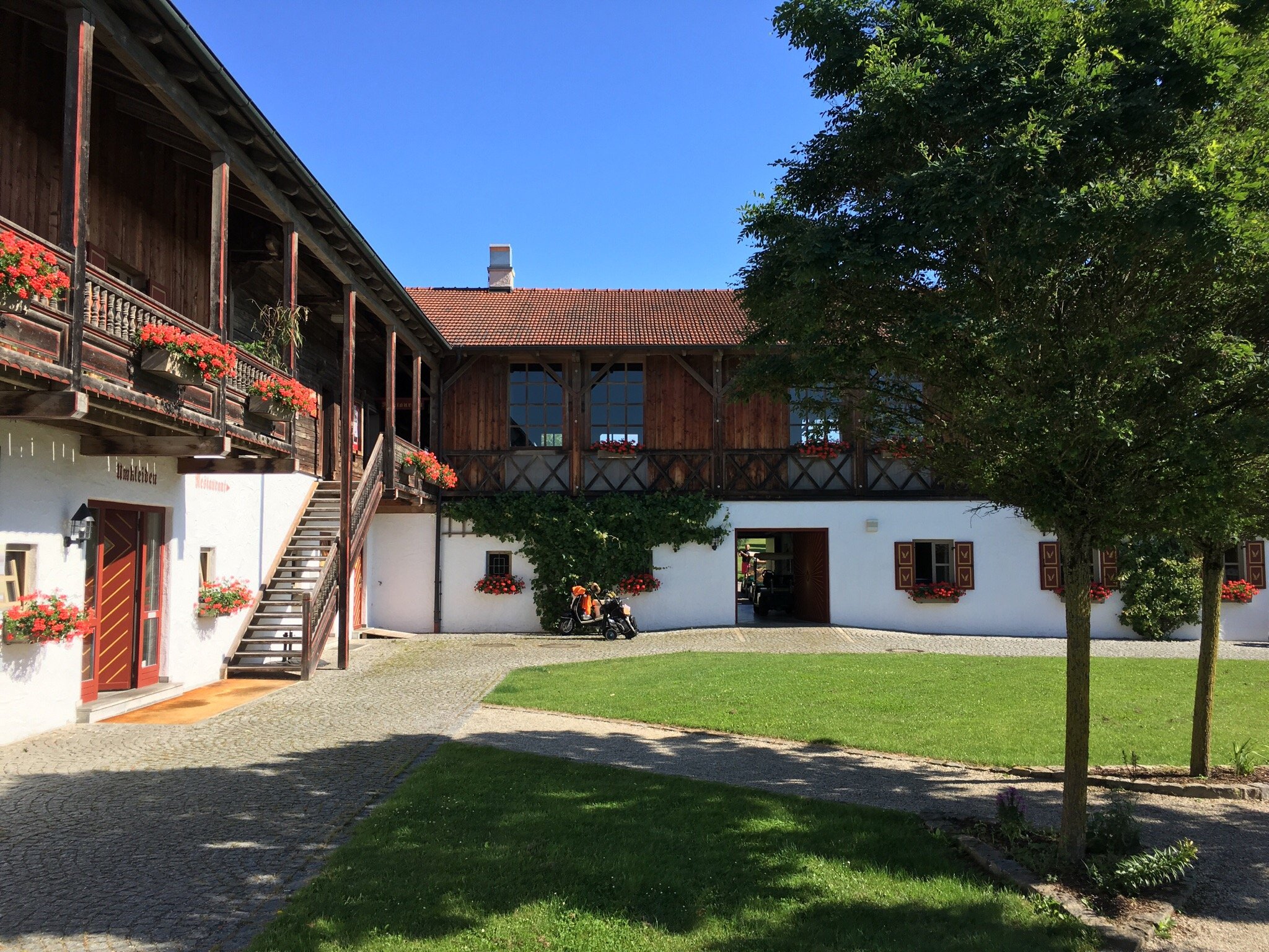 Brunnwies Estate-官方