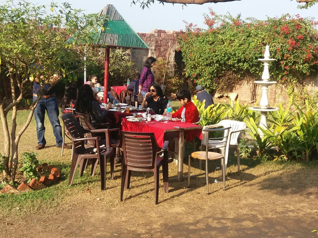 Kiraoli餐馆和美食-Sher-e-Punjab Hotel & Restaurant