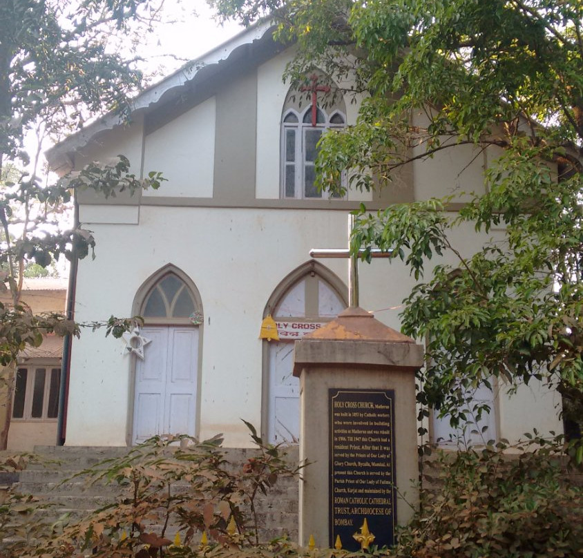 Holy Cross Church景点图片