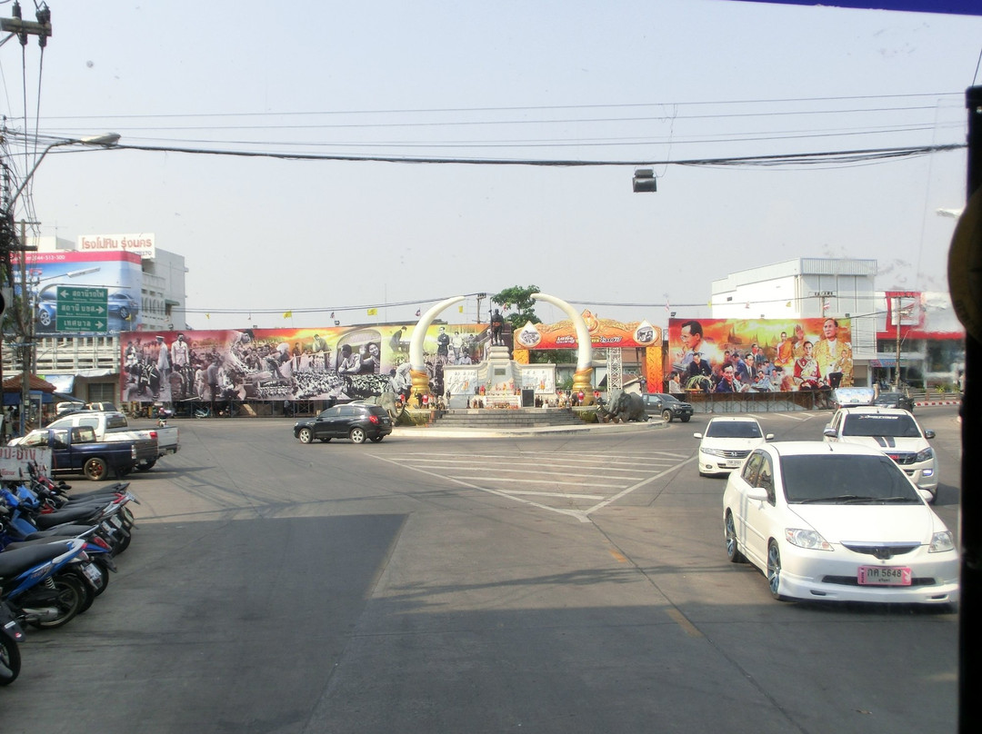 Phraya Surin Pakdee Srinarong Jangwang (Pum) Monument景点图片