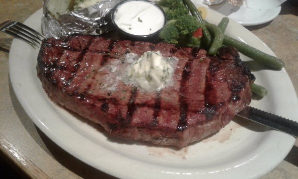 Robinson Rancheria Resort & Casino-餐饮