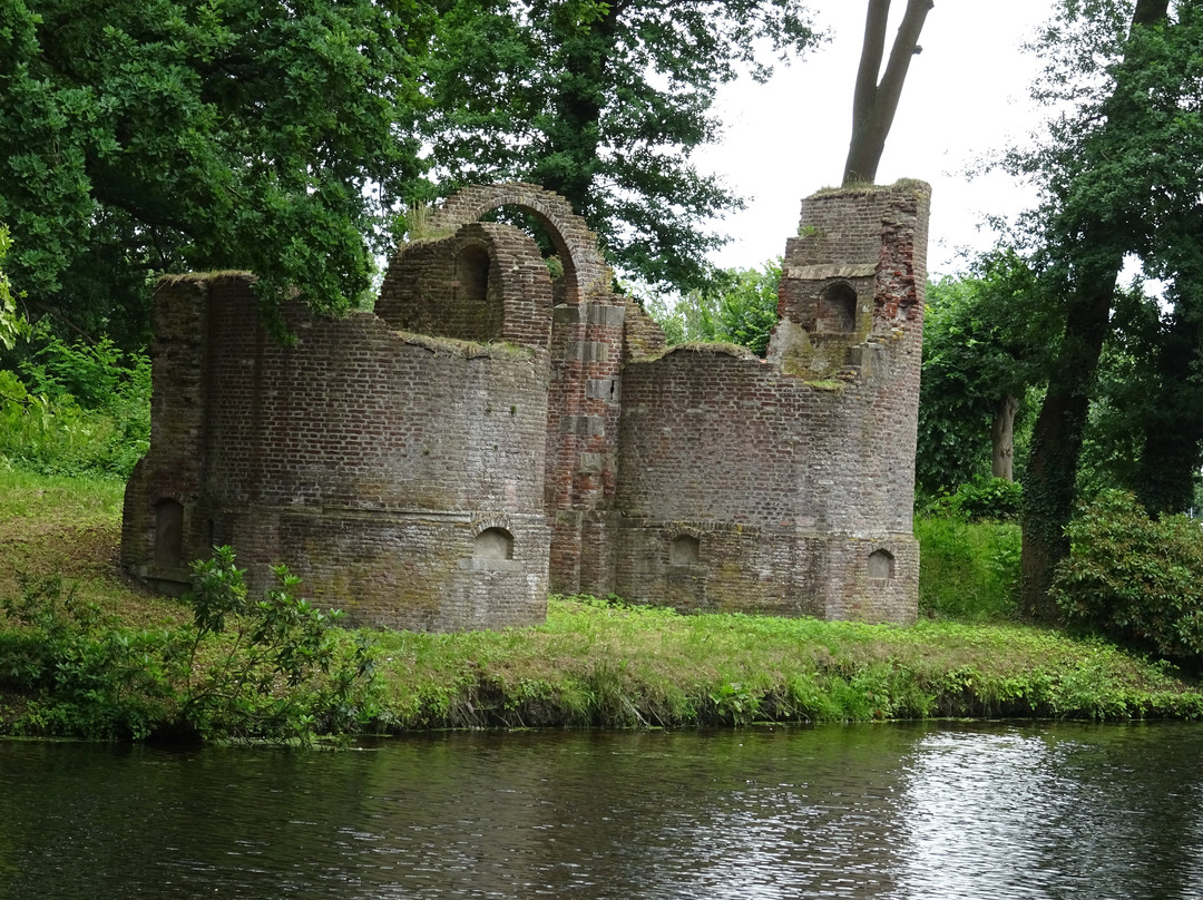 Ruine Kasteel Toutenburg-Vollenhove必去景点