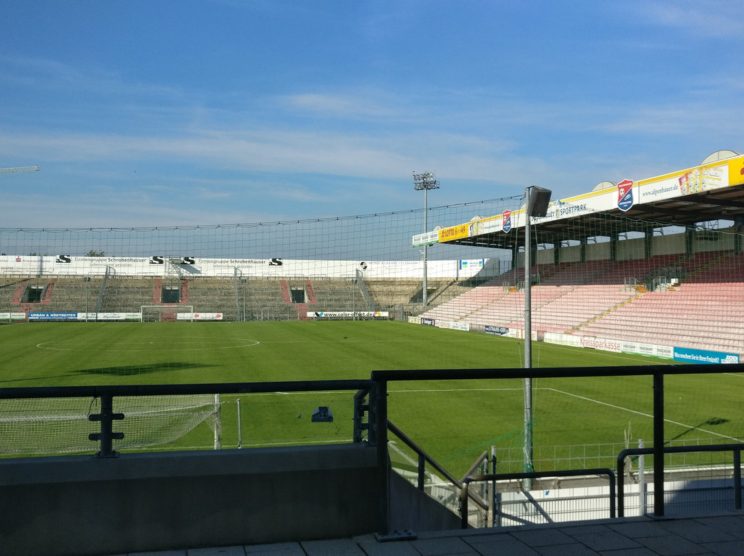 Uhlsport Park-安达赫治必去景点
