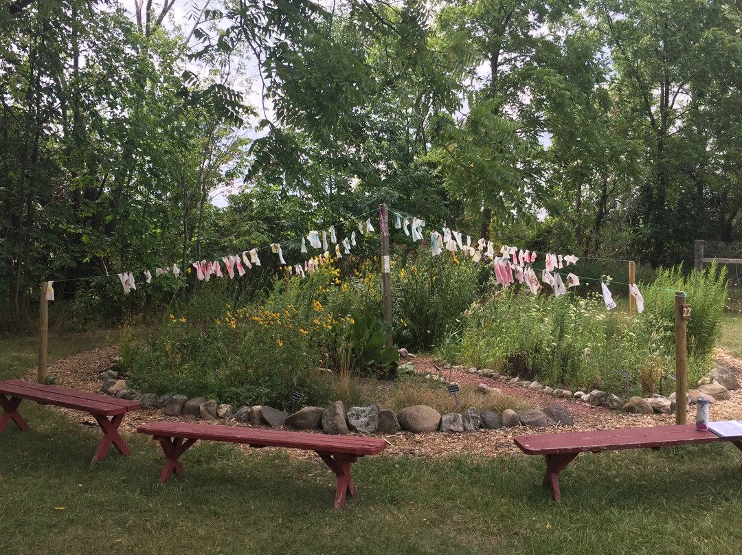 Eco -Justice Center-拉辛必去景点