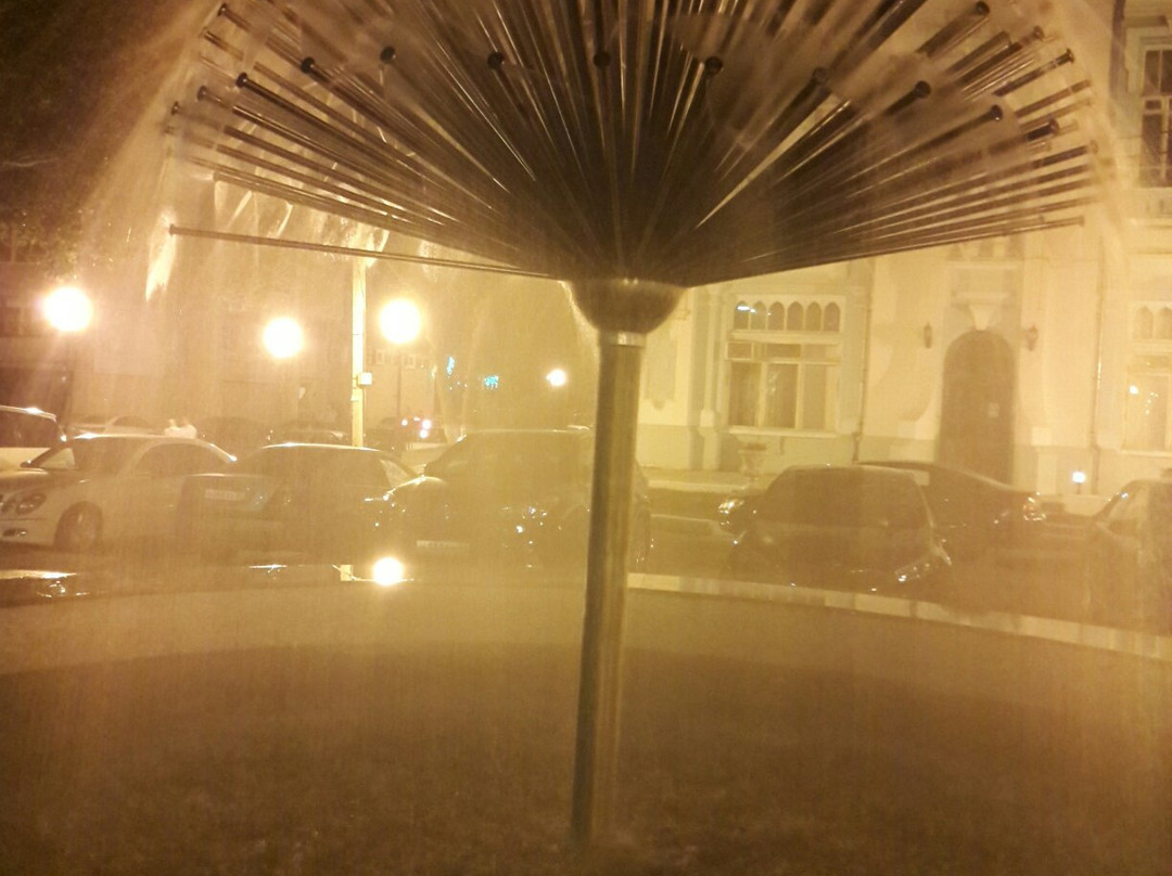 Sculpture Lovebirds Bench-阿斯特拉罕必去景点