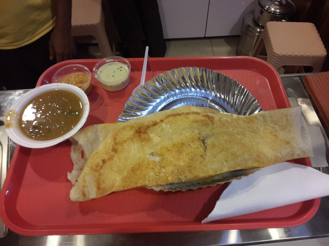 Va-reh-va, A Sizzling South Cafe