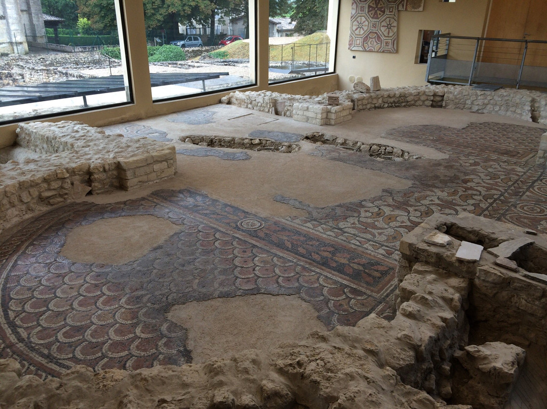 Montcaret Archaeological Site景点图片