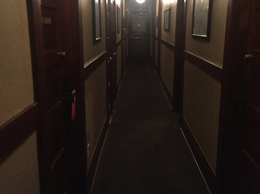 McMenamins White Eagle Saloon and Rock & Roll Hotel-波特兰必去景点