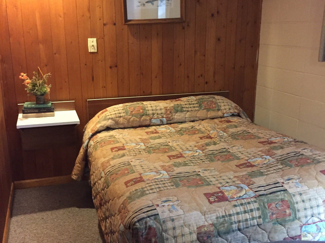 Silvertip Lodge Motel主图